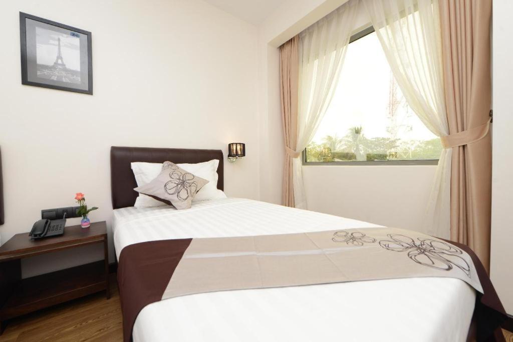 Hotel Lexus Rangoon Buitenkant foto