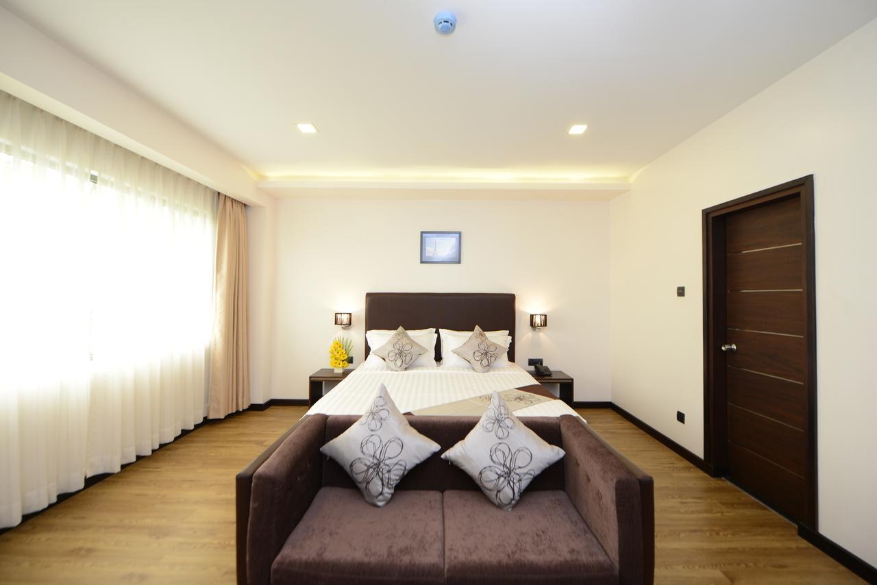 Hotel Lexus Rangoon Buitenkant foto