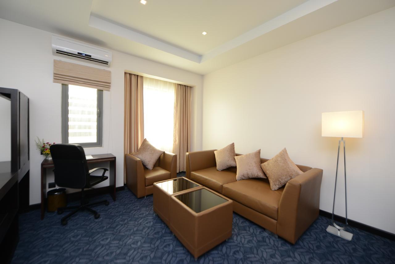 Hotel Lexus Rangoon Buitenkant foto