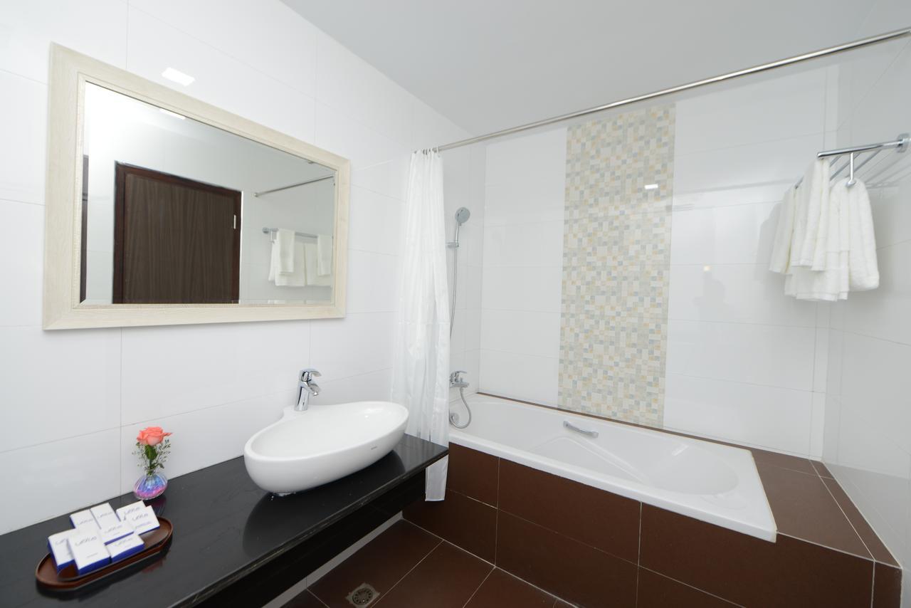 Hotel Lexus Rangoon Buitenkant foto